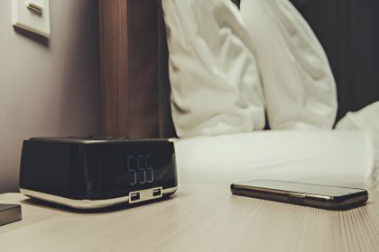 Best Alarm Clock With Wireless Charging